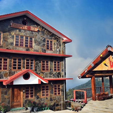 Dovipie Inn Kohima Ngoại thất bức ảnh